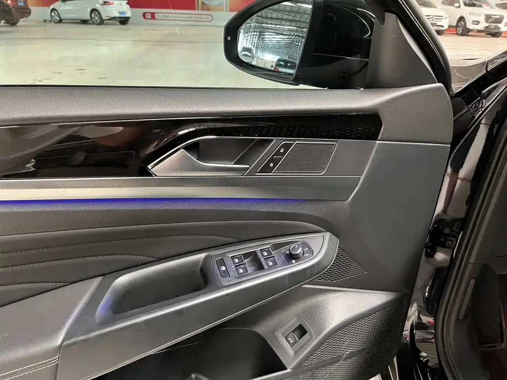 Passat 380 TSI Luxury