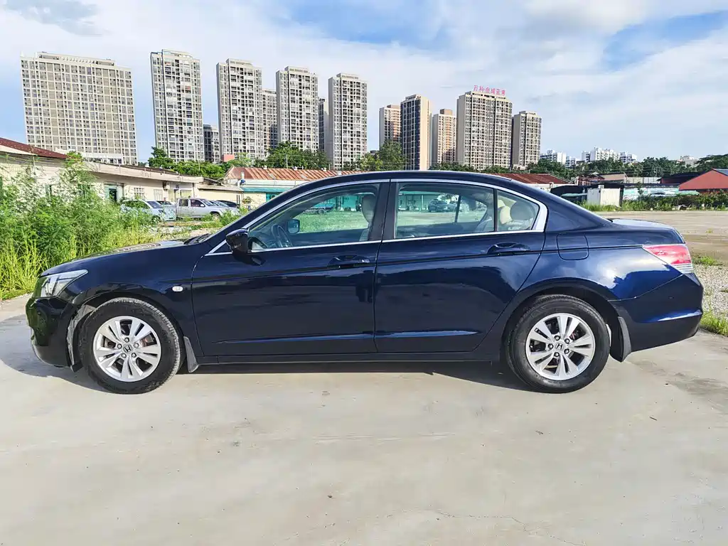 Accord 2.4 L LX