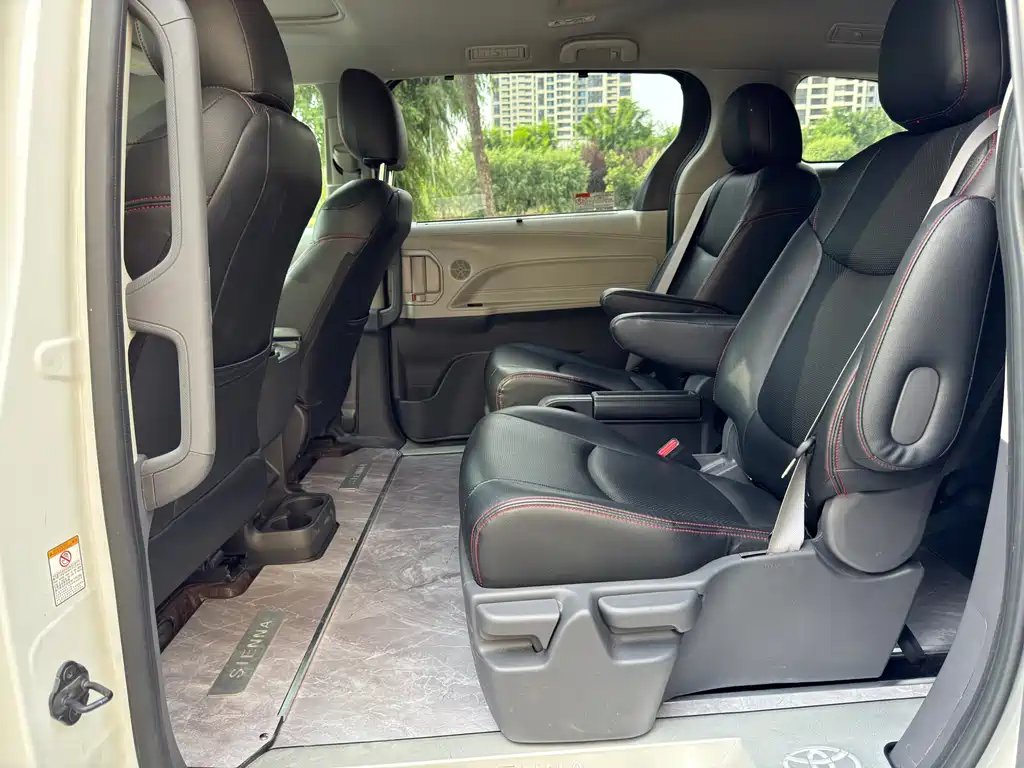 Sienna 2.5 L Hybrid Comfort