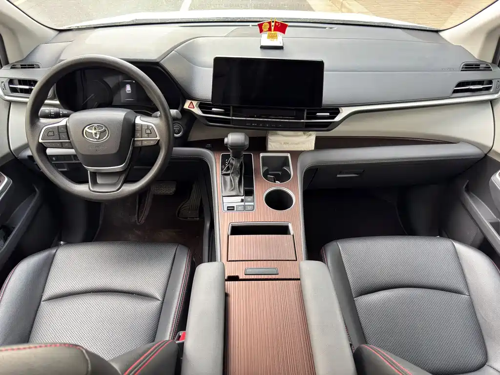 Sienna 2.5 L Hybrid Comfort