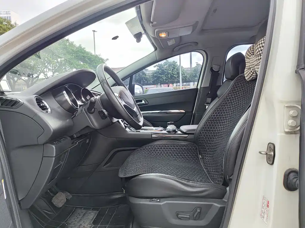 Peugeot 3008 2.0 L Auto Trendy