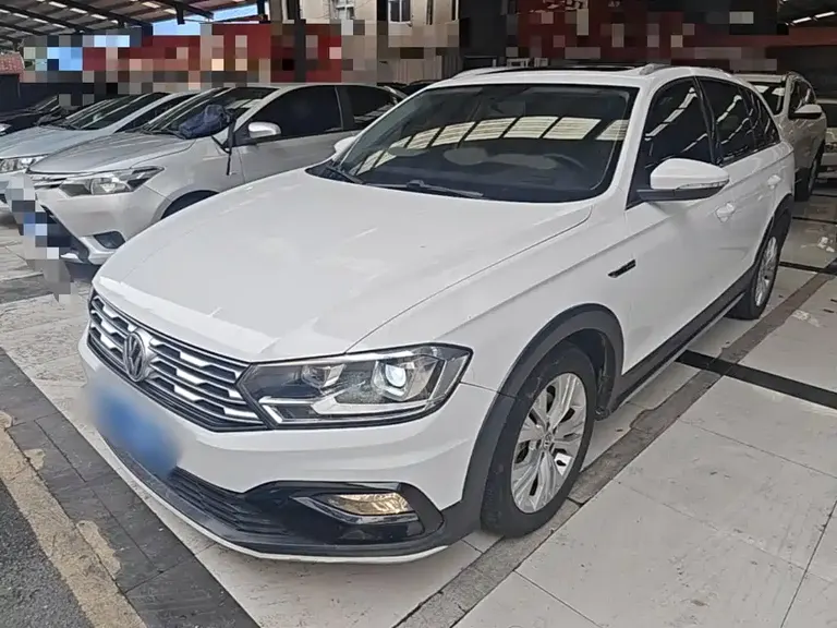 Volkswagen C-TREK 230 TSI DSG Comfort