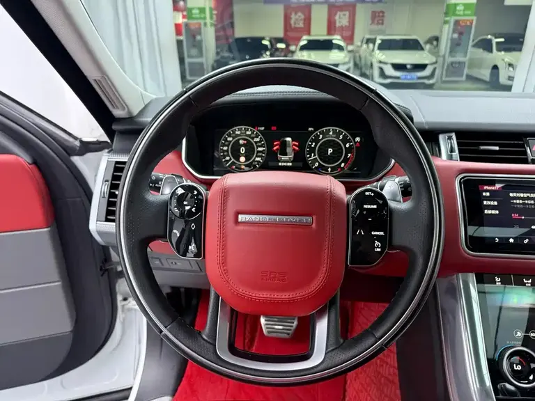 Land Rover Range Rover Sport 3.0 L6 HSE DYNAMIC