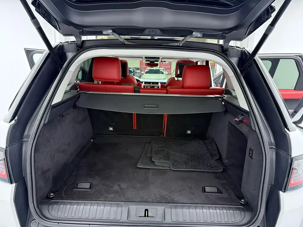 Range Rover Sport 3.0 L6 HSE DYNAMIC