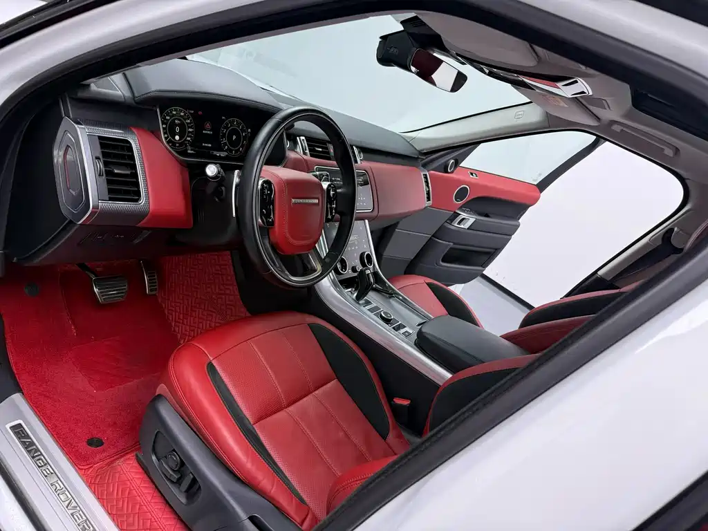Range Rover Sport 3.0 L6 HSE DYNAMIC