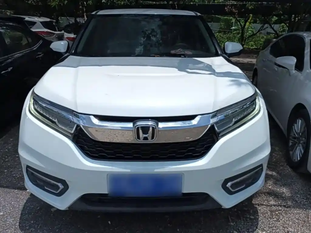 Avancier 240 TURBO 2 WD Premium