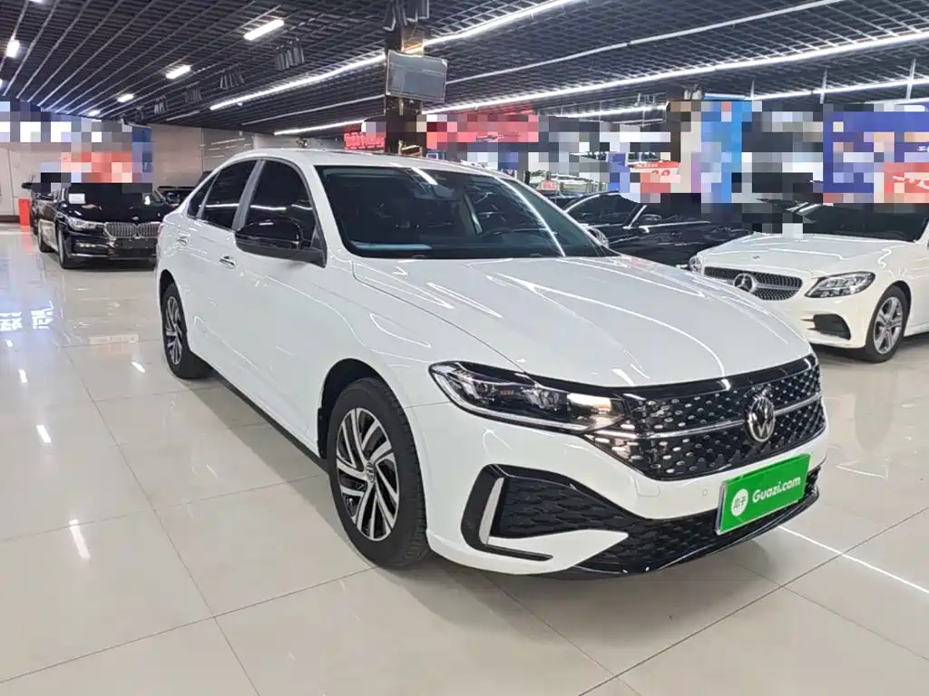 Lavida 300 TSI DSG Starry Sky Leading