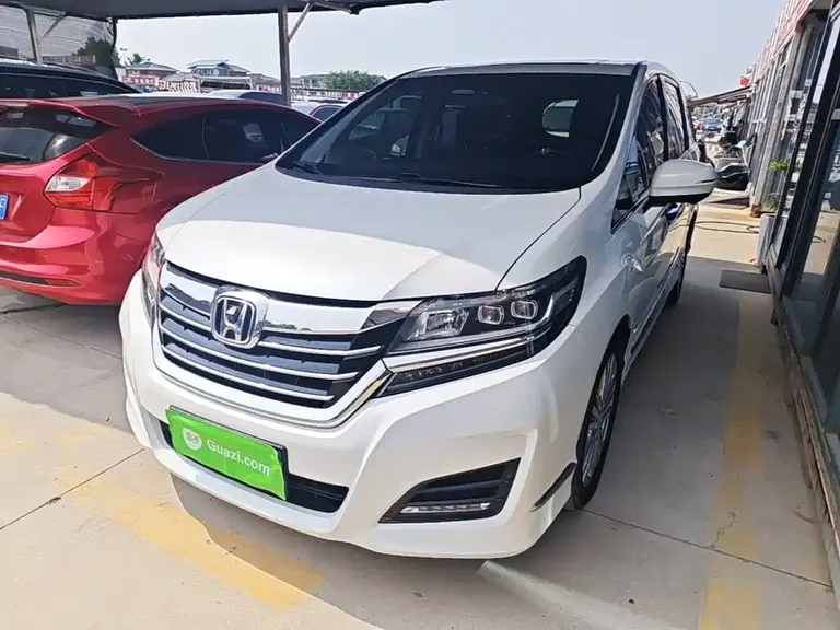 Honda Elysion 2.4 L Comfort