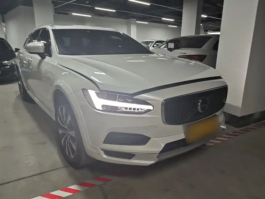 Volvo V90 沃尔沃V90 2022款 Cross Country B5 AWD 智远版