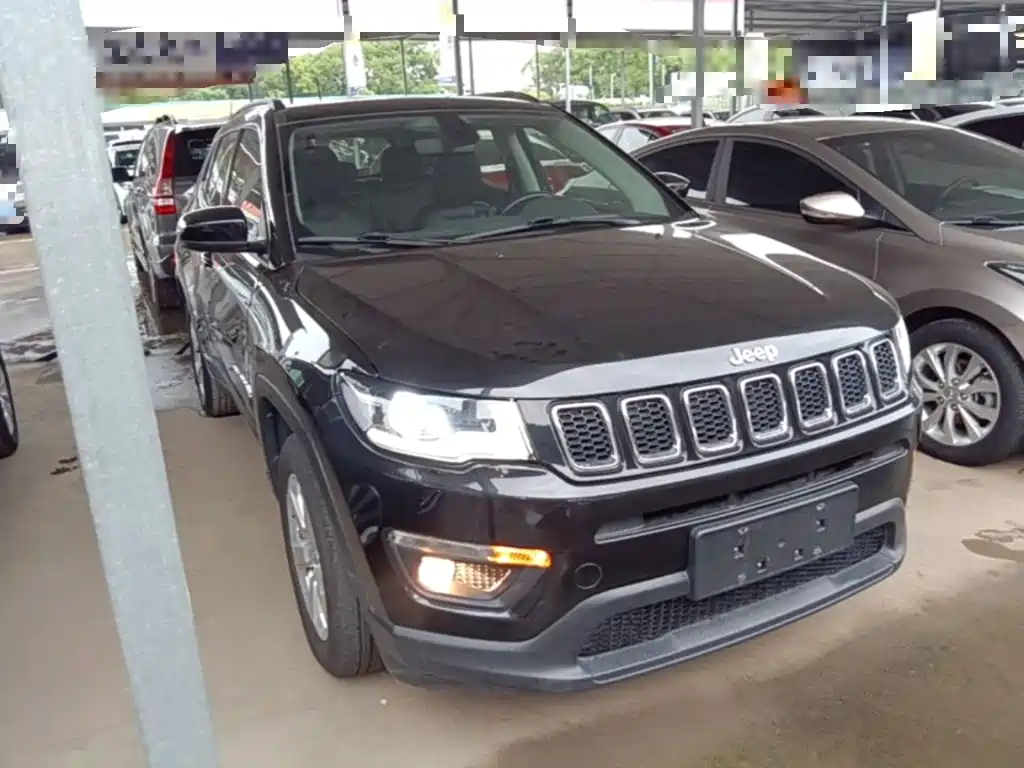 Compass 220 T Auto Home Enjoyment