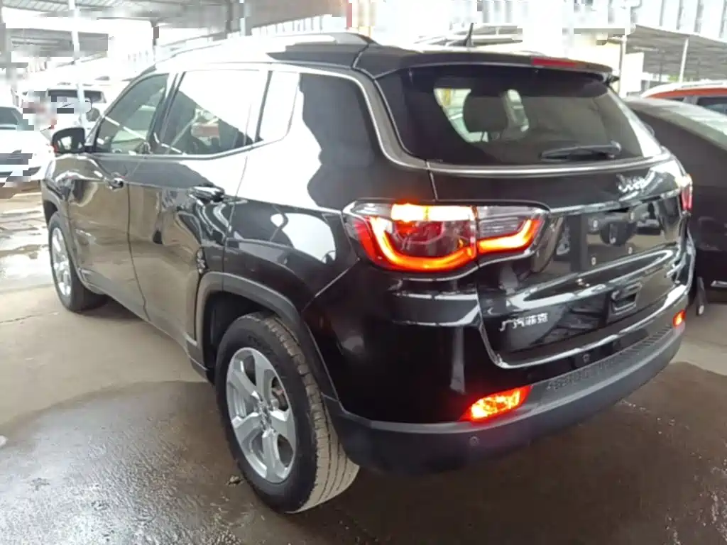 Compass 220 T Auto Home Enjoyment