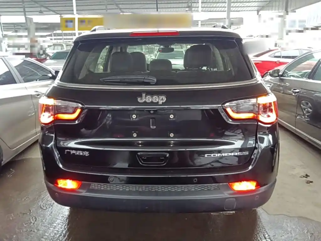 Compass 220 T Auto Home Enjoyment