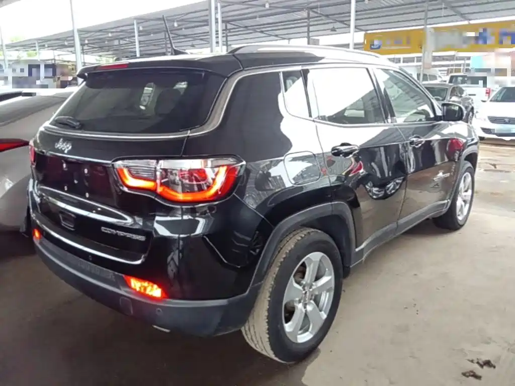 Compass 220 T Auto Home Enjoyment