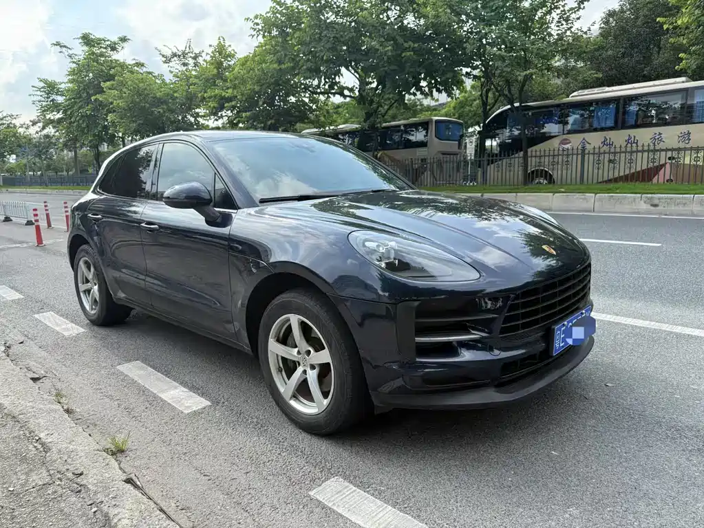 Macan Macan 2.0 T