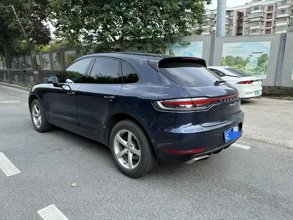 Macan Macan 2.0 T