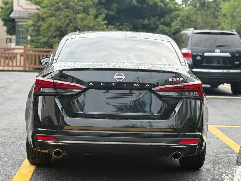 Teana 天籁 2025款 2.0 L SV 黑金版