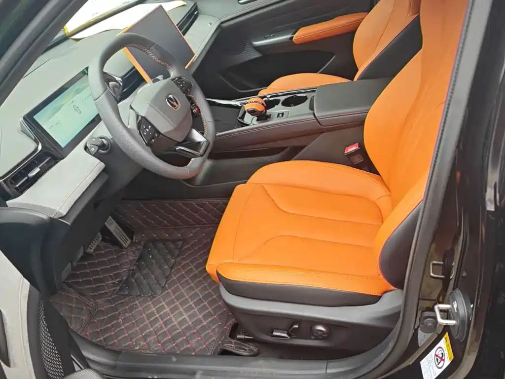 Changan UNI-V 1.5 T 500 Bar Distinguished Sport