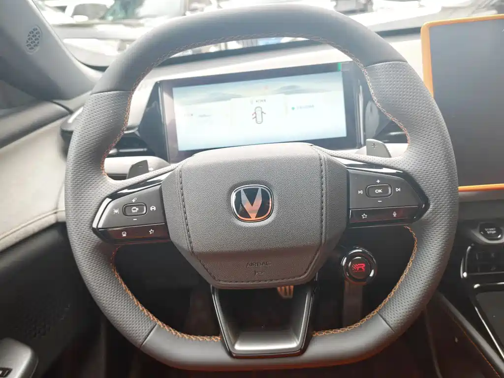 Changan UNI-V 1.5 T 500 Bar Distinguished Sport
