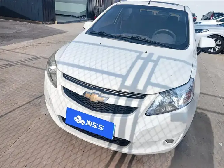 Chevrolet Sail Sedan 1.4 L AMT Happy