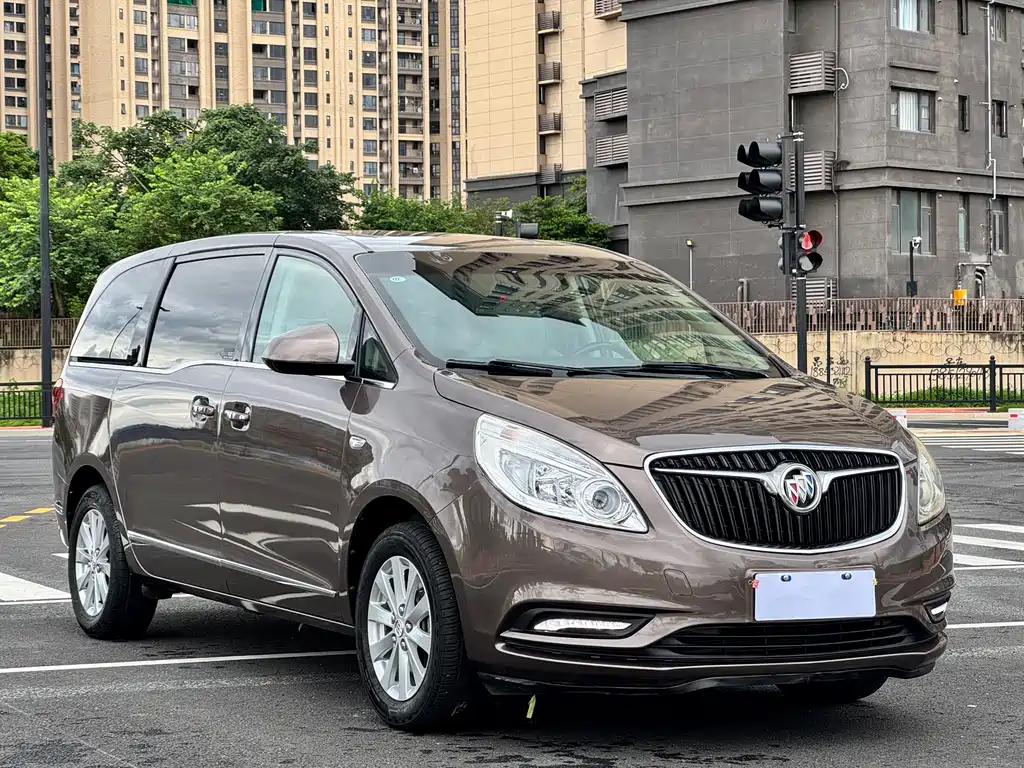 Buick GL8 25 S Luxury CN-V