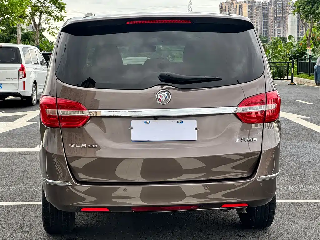 Buick GL8 25 S Luxury CN-V
