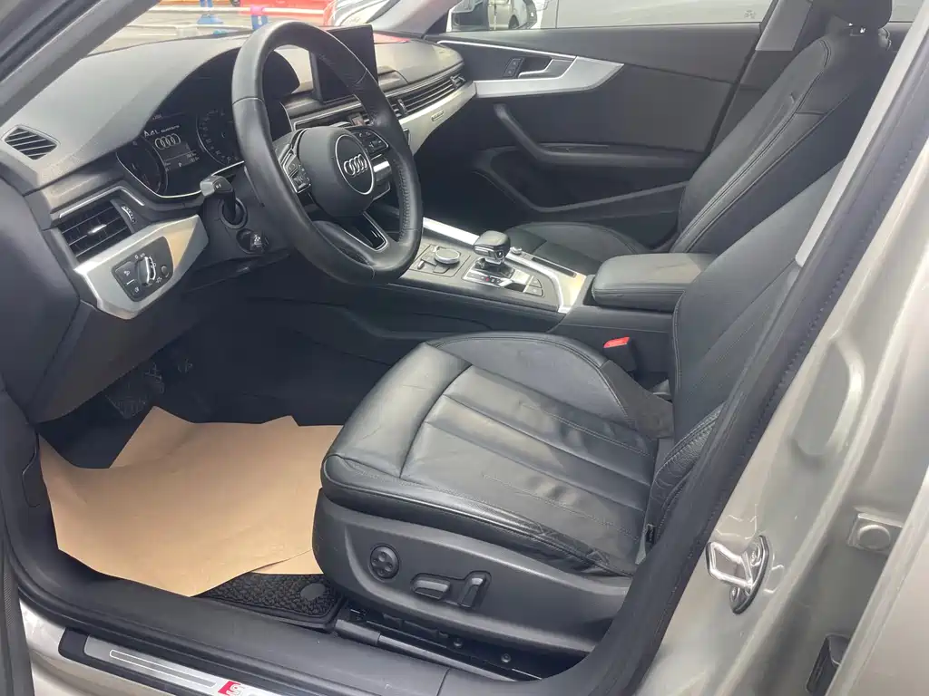 Audi A4 L 30 Anniversary 45 TFSI quattro Individual Sport