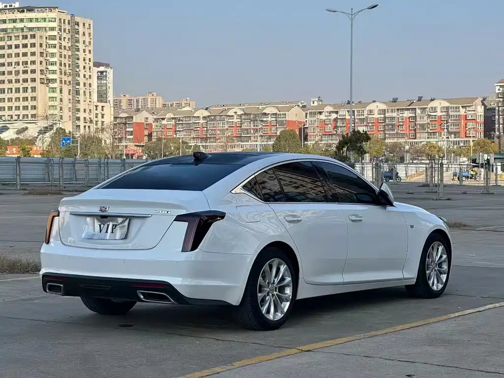Cadillac CT5 28 T Luxury