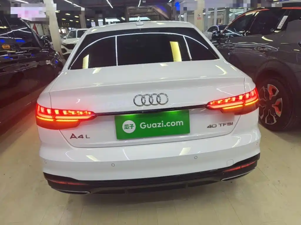 Audi A4 L 40 TFSI Luxury Dynamic