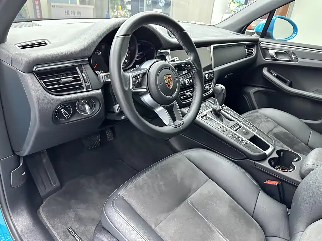 Macan Macan 2.0 T