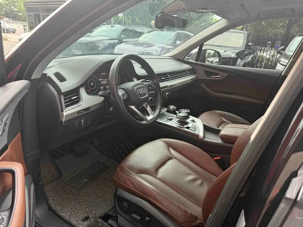 Audi Q7 45 TFSI Comfort