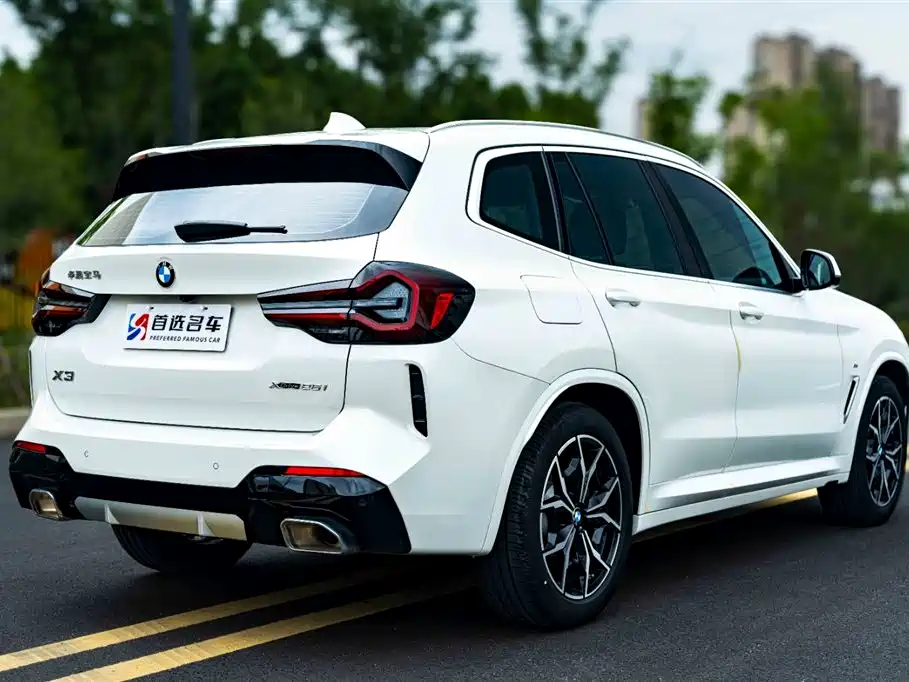 BMW X3 xDrive25 i M Sport Package