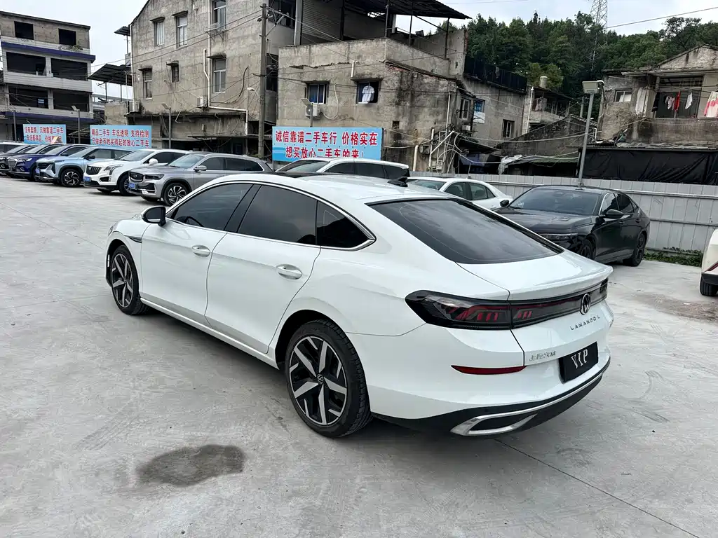 Lamando Lamando L 280 TSI DSG Spicy Cool