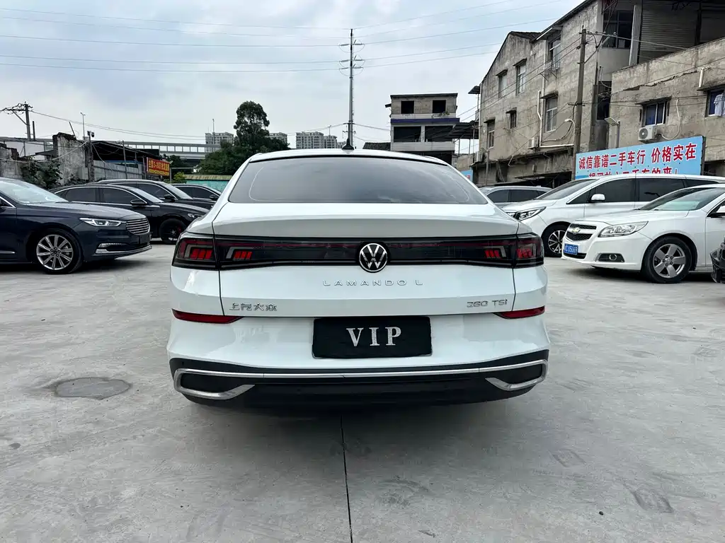 Lamando Lamando L 280 TSI DSG Spicy Cool
