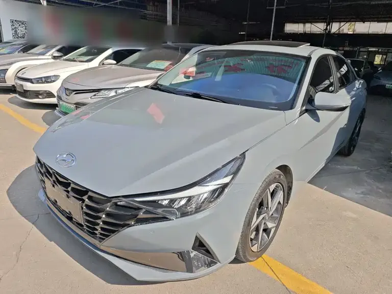 Hyundai Elantra 1.5 L CVT GLX Elite
