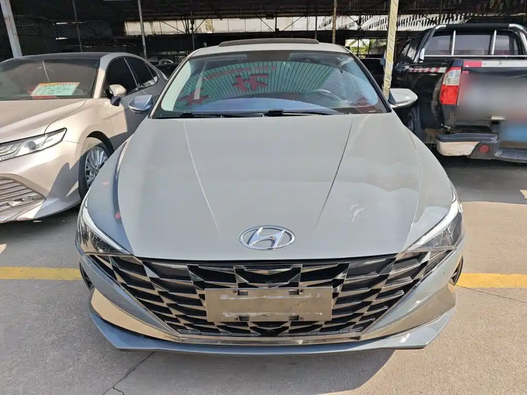 Elantra 1.5 L CVT GLX Elite