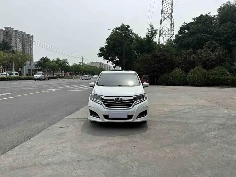 Honda Elysion 2.4 L Supreme