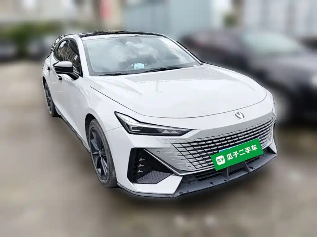 Changan UNI-V 1.5 T Distinguished