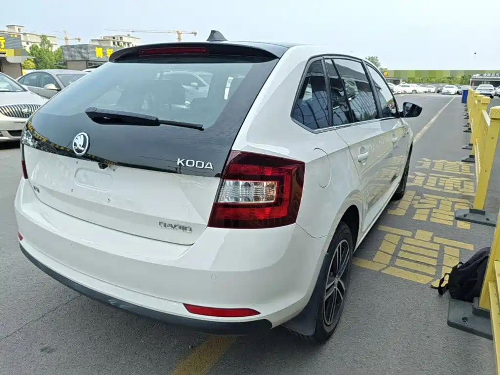 Rapid Spaceback 昕动 2014款 1.4 TSI DSG舒享版