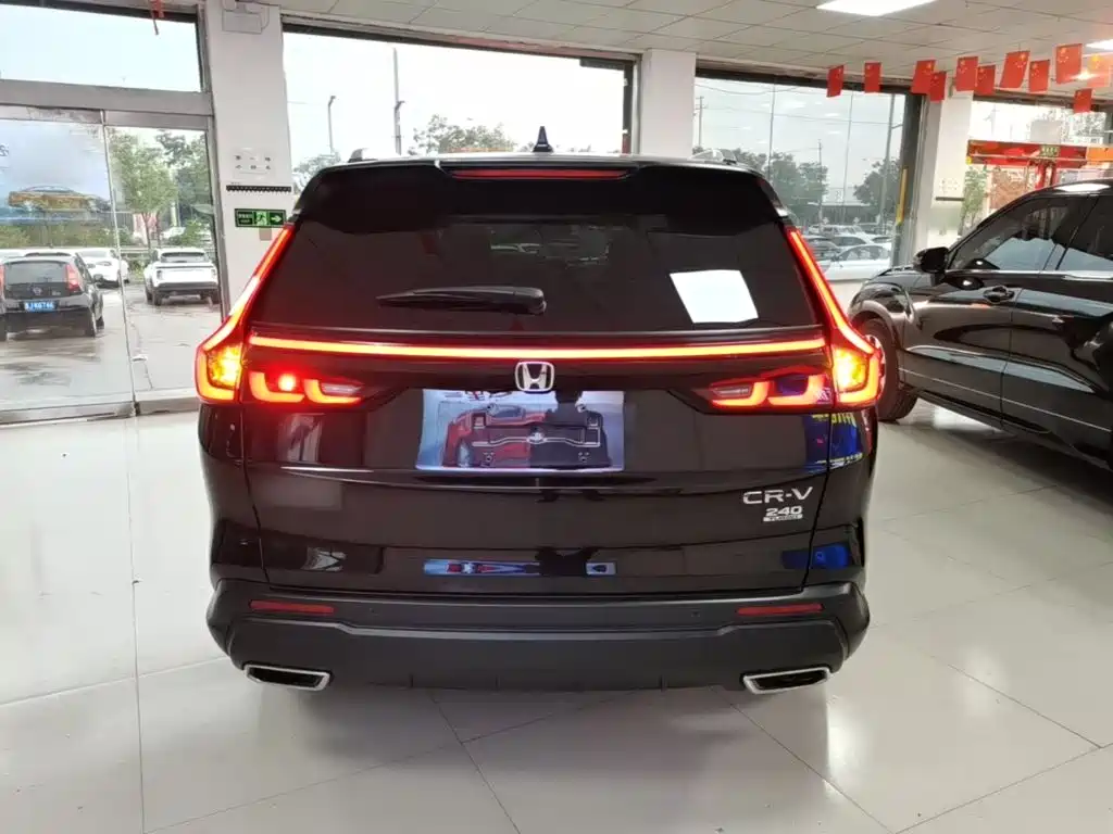 Honda CR-V 240 TURBO 2 WD Sharp Style 5-seat