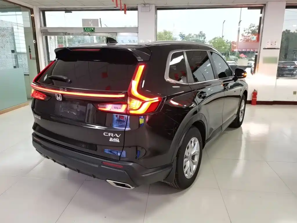 Honda CR-V 240 TURBO 2 WD Sharp Style 5-seat