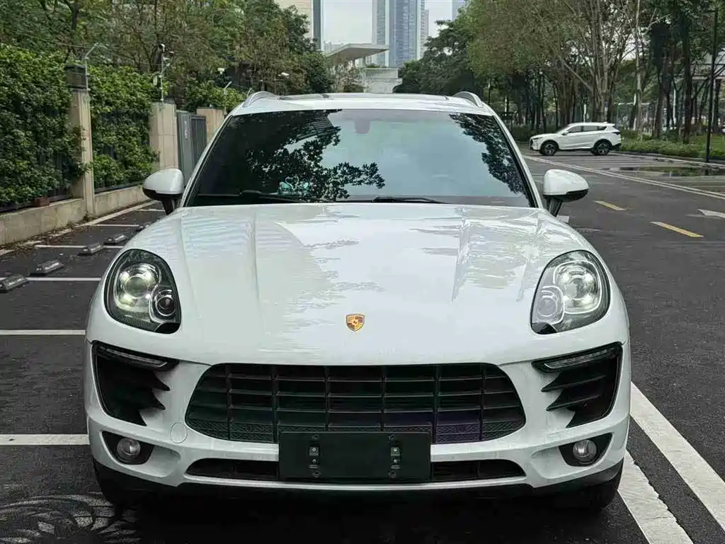 Macan Macan 2.0 T