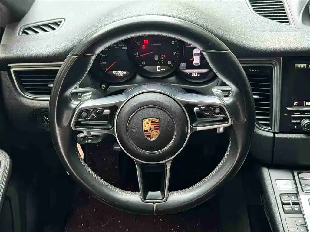 Macan Macan 2.0 T