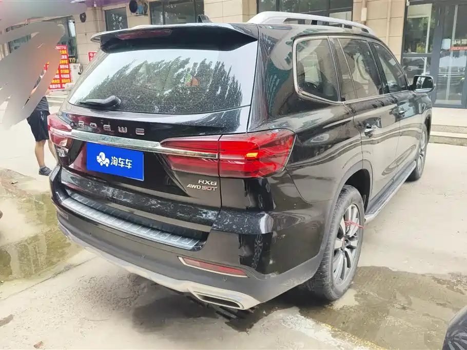 Roewe RX8 荣威RX8 2018款 30 T 智联网四驱旗舰版