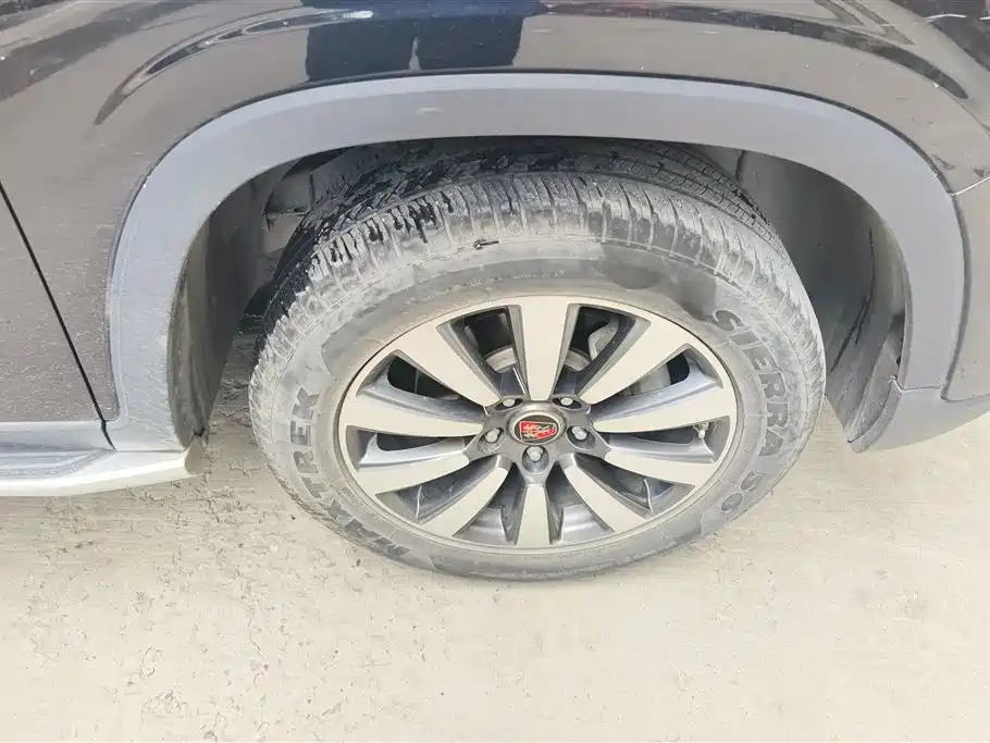 Roewe RX8 荣威RX8 2018款 30 T 智联网四驱旗舰版