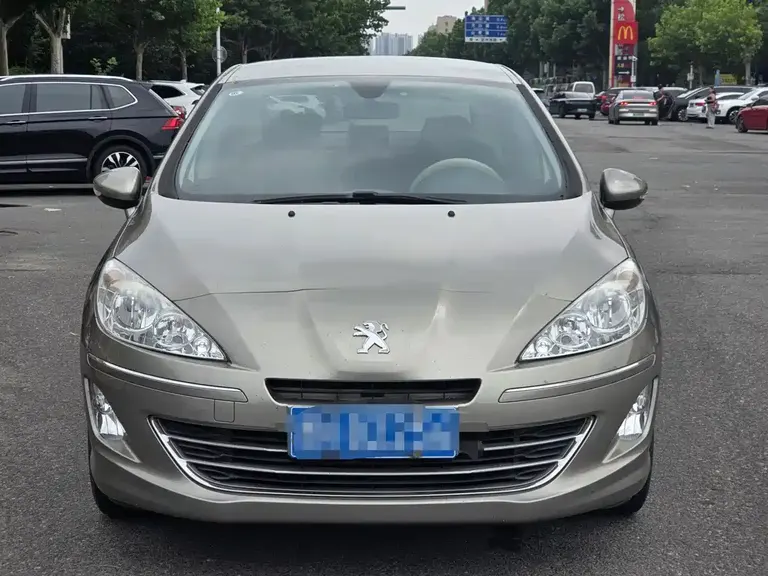 Peugeot 408 1.6 L Manual Comfort