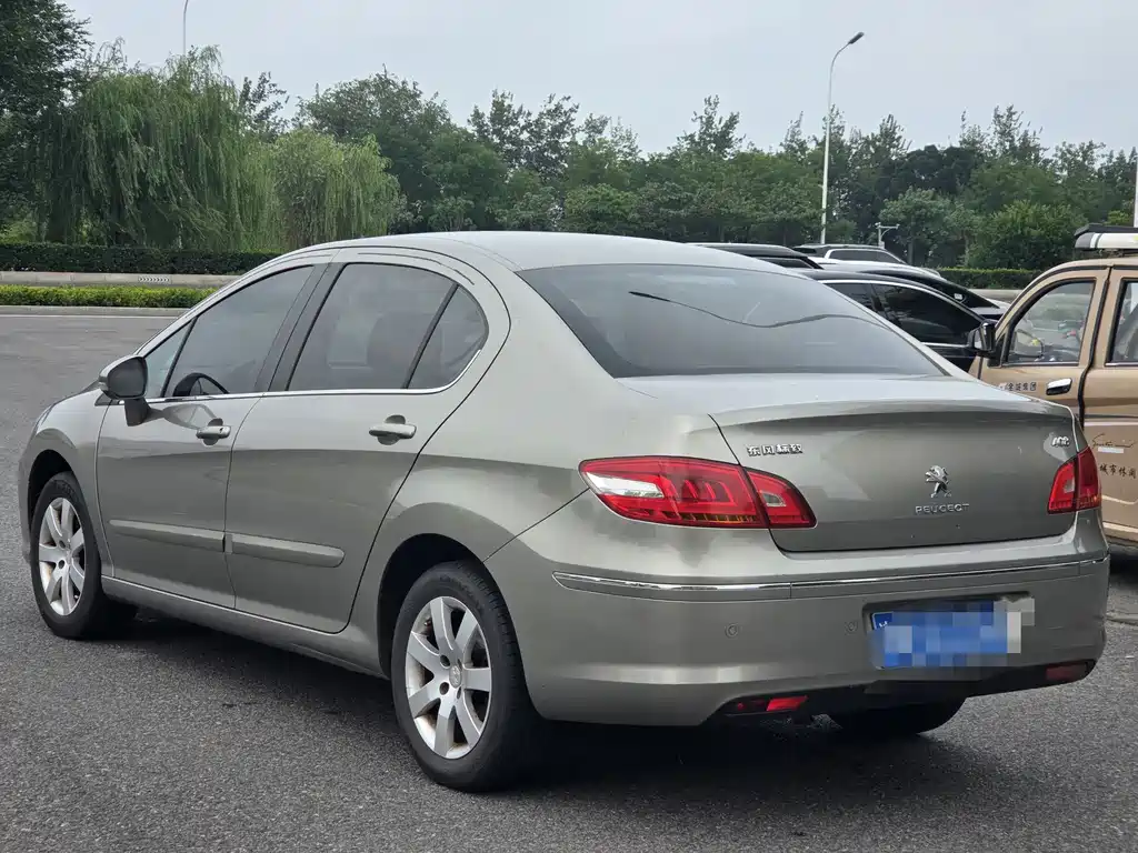 Peugeot 408 1.6 L Manual Comfort