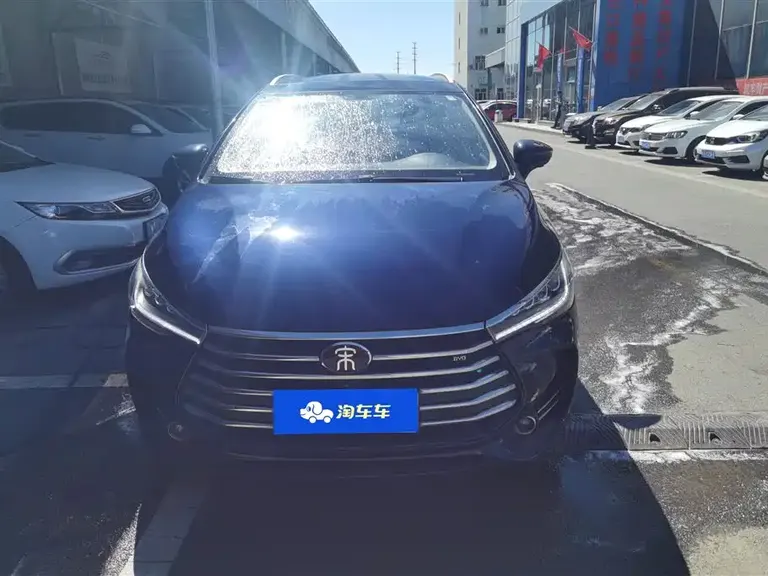 BYD Song MAX 1.5 T Auto Connected Flagship 7-seat