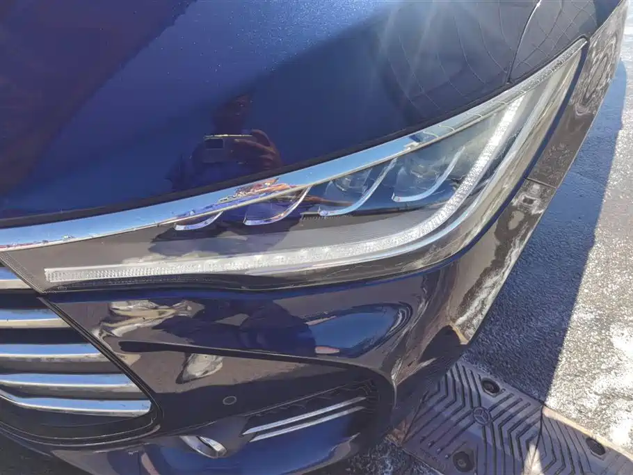 Song MAX 1.5 T Auto Connected Flagship 7-seat