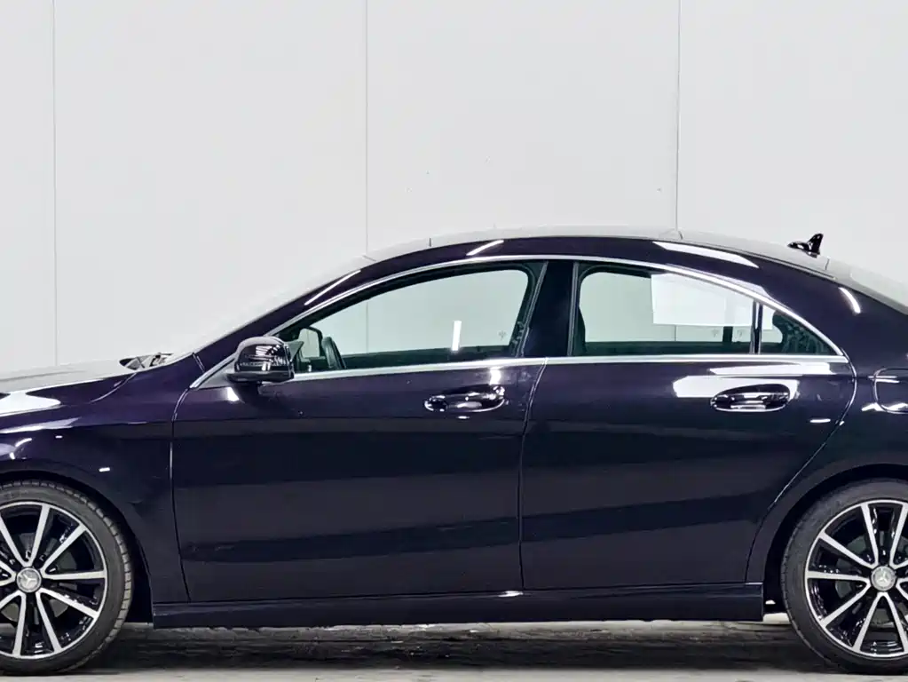 Mercedes-Benz CLA (Import) CLA 200