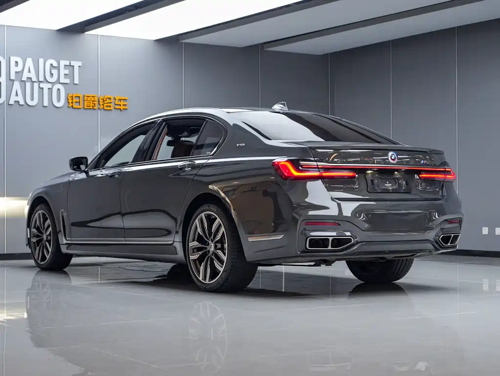 BMW 7 Series 宝马7系 2019款 改款 M760 Li xDrive V12 豪华套装